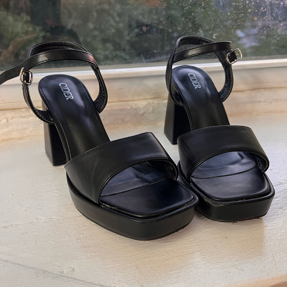 Cider chunky sandals
